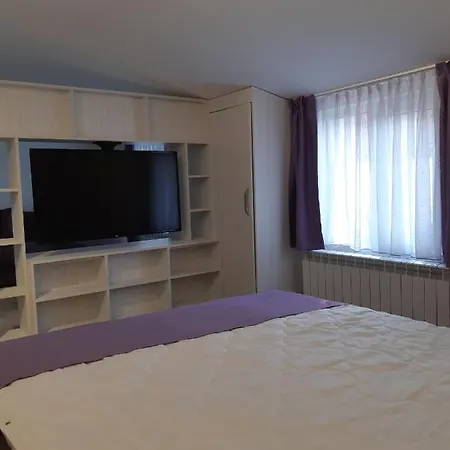 Apartament Magnolia Nearby City Center With Parking Hermannstadt Exterior foto